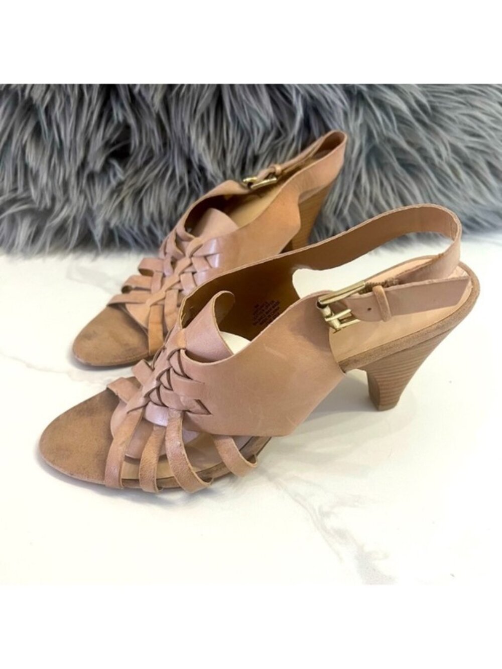 NINE WEST beige leather strappy open toe 3 inch heels size 9